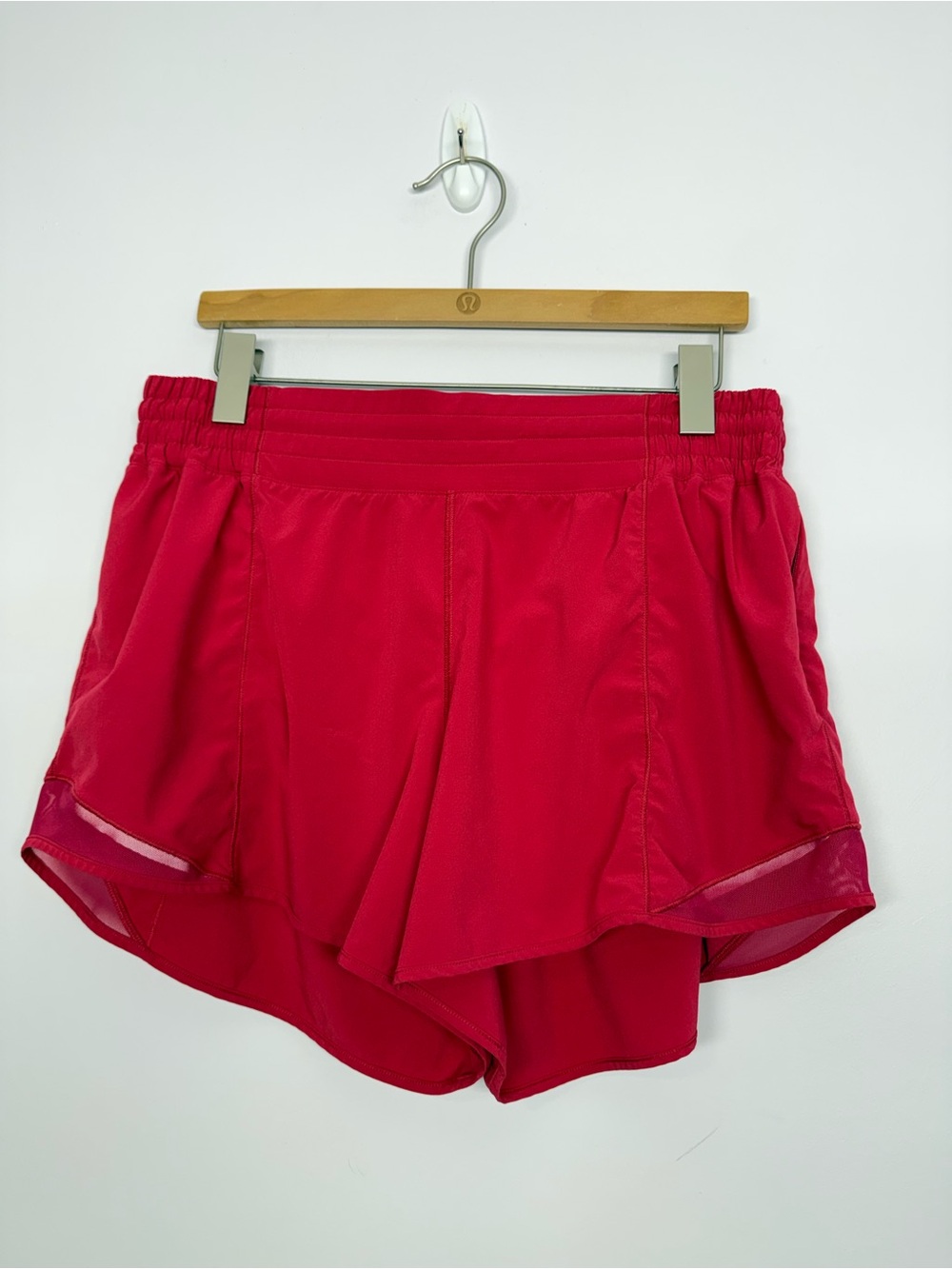 Lululemon Hotty Hot High-Rise Lined Short 4" Pink Dragonfruit Size 14